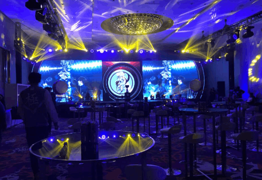 酒吧散台是什么意思(三个地方入座) 酒吧散台多少钱一位-ACGAI艺图