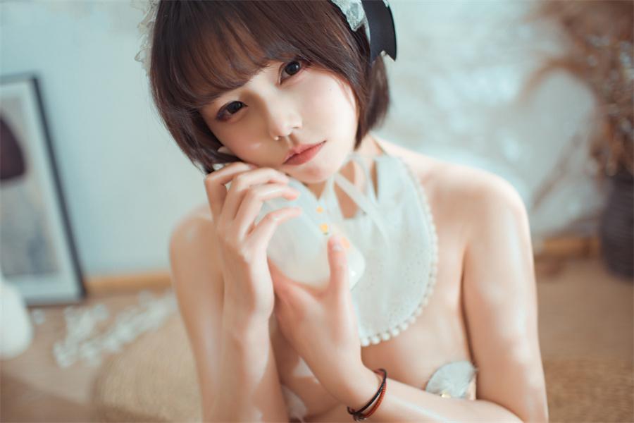 七月喵子巨婴：惊艳可爱，天真无邪魅力爆棚！-ACGAI艺图