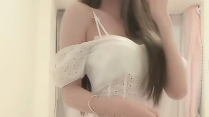 安乔乔儿美腿照片分享，完美比例展示-ACGAI艺图