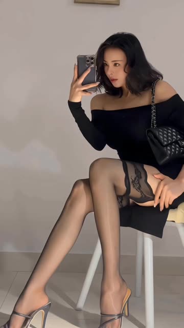 为姨点赞#好太太hhh#这样的身材有人喜欢吗？（热议好太太hhh的身材）-ACGAI艺图