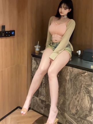 小u优优子微密圈中的顶级照片（探究小u优优子的微密圈资源）-ACGAI艺图