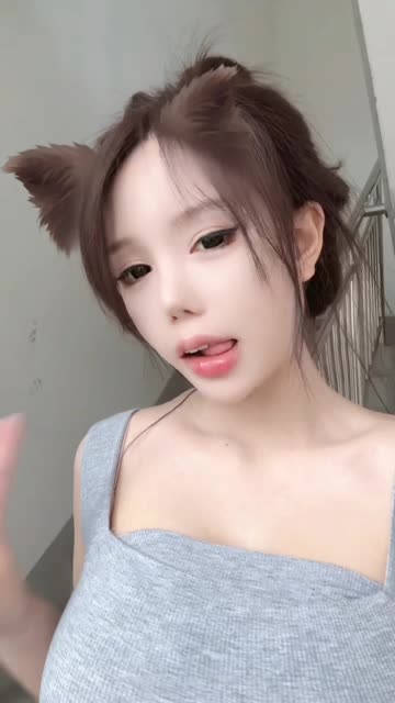 快手火辣女神《穿云音》微密圈火辣舞蹈欣赏-ACGAI艺图