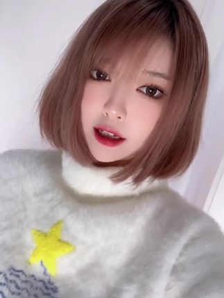【半半子】有事？我可是很贵的｜绝区零妮可cos，绝区零妮可高清cos图片-ACGAI艺图