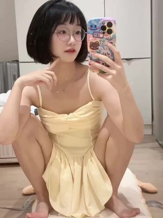 微密圈中的胜利的小生活，最新JK制服图集抢先下载-ACGAI艺图