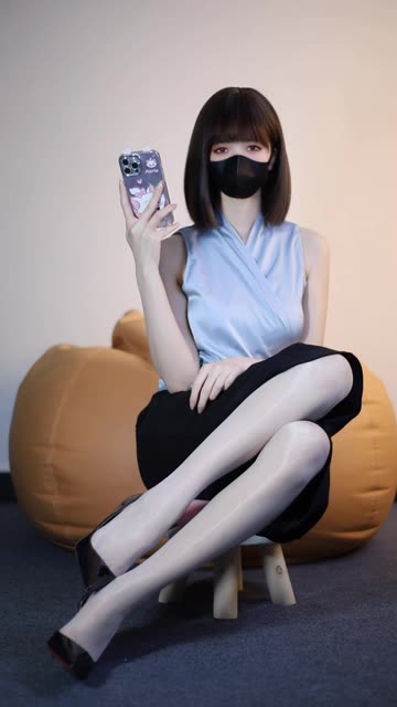 白龙猫女被封号的原因揭示，封号事件的背后是否有隐情？-ACGAI艺图