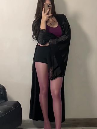 为什么保守的妻子突然迷上了练瑜伽？探究背后的原因，微密圈付费内容评价-ACGAI艺图