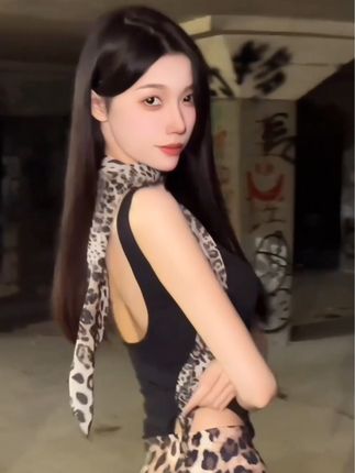 微密圈美了个滢九头身美女，男人最爱的网红之一-ACGAI艺图