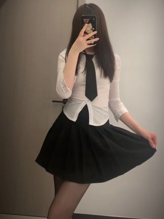 抖音红人林扣弦微密圈资源全解析，清新脱俗与性感风情的交织-ACGAI艺图