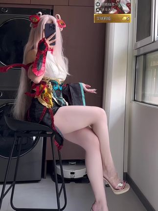 桃沢樱呀抖音300万粉丝微密圈作品，甜美身材的桃沢樱呀在微密圈-ACGAI艺图