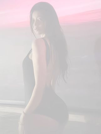 微密圈_鱼神百万粉丝抖音博主她的乖巧修女情趣装你见过吗-ACGAI艺图