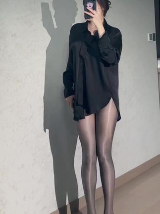 可可西yyy阿姨还是姐姐？微密圈写真中的反差美-ACGAI艺图