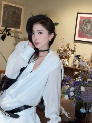 微密圈_ 李嘉欣97的秘密不是那个李嘉欣，揭秘网红背后的故事-ACGAI艺图