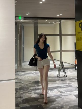 微密圈独家发布，可可西yyy小肚几与高挑靓丽身材展示-ACGAI艺图