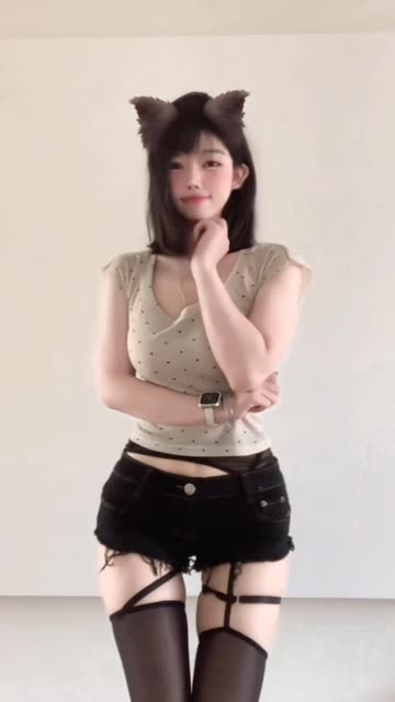奈芙芙（碎觉觉）跳舞剪辑，热舞表演视频合集下载-ACGAI艺图