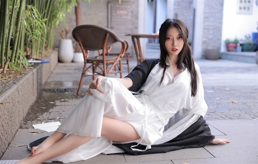 玥儿玥er个人简介，积极向上的微笑仙女-ACGAI艺图
