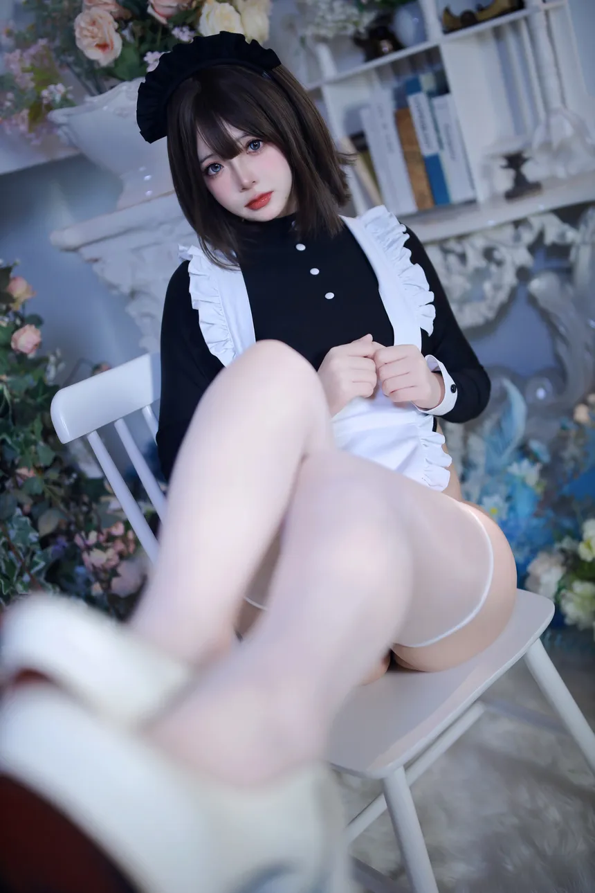 疯猫ss – 少女的衣橱 连体女仆，以优雅与性感为主题的世界-ACGAI艺图