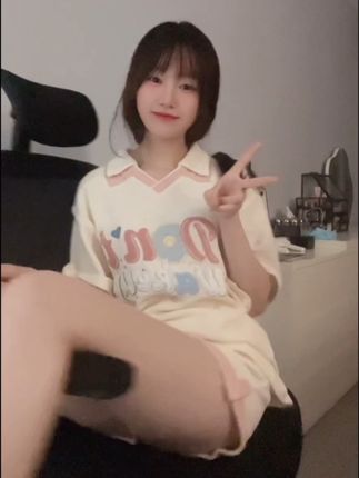 林扣弦微密圈照片合集清新与欲望的视觉冲击，她的圈子有何独特之处？-ACGAI艺图