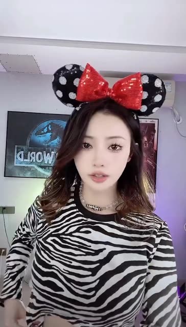 一只霸王兽私拍视频资源，JK制服热舞合集下载-ACGAI艺图