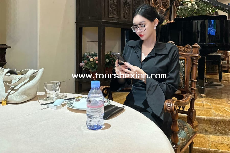 张鑫Amy最新图片分享，性格活泼的甜辣女孩！-ACGAI艺图