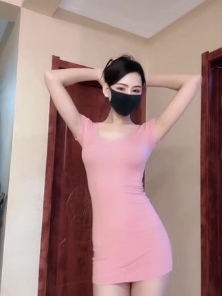 洛幽座健身教练，网红与健身的完美结合-ACGAI艺图