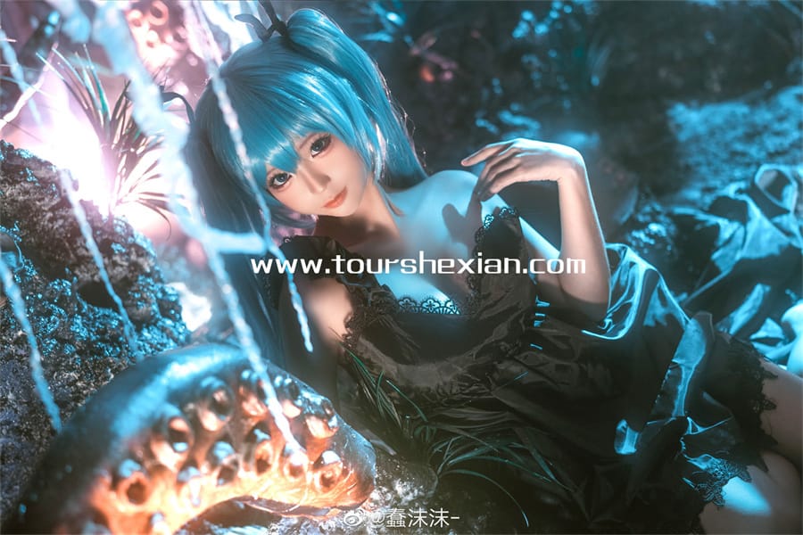 初音未来再现！蠢沫沫化身《深海少女》掀起海浪！-ACGAI艺图