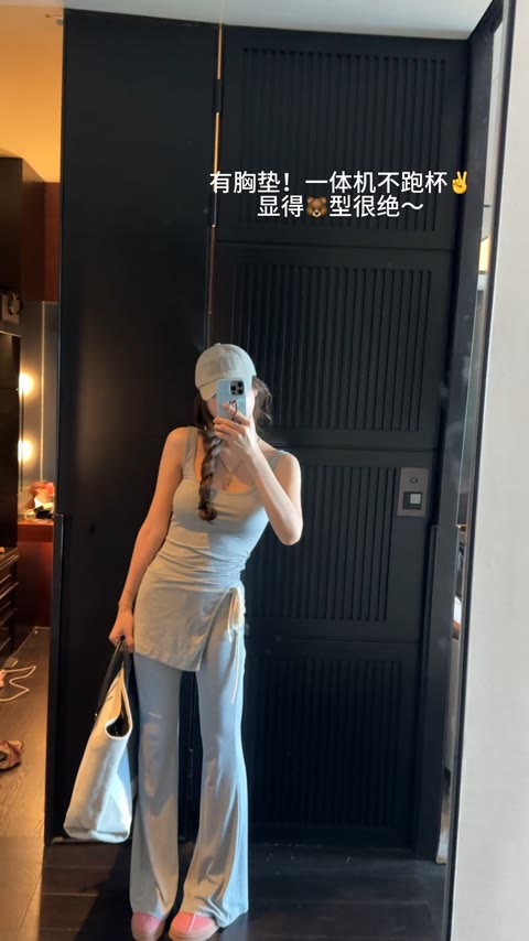 毒药洛幽幽改名后叫什么？直播圈中身份转换的背后-ACGAI艺图