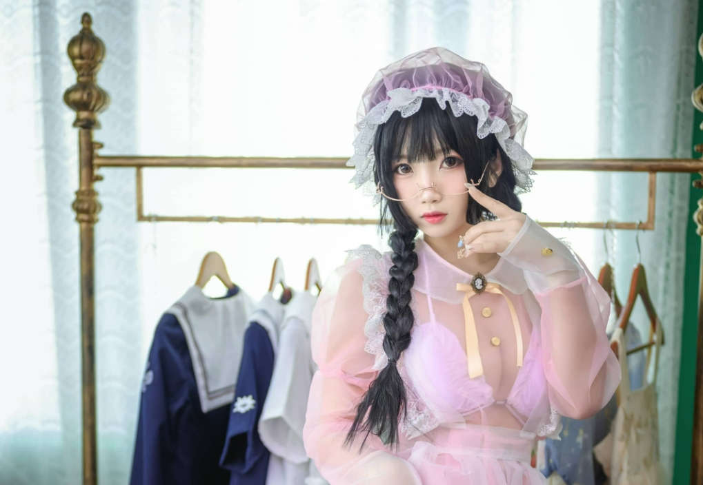 鬼畜瑶在不在w cos透明女仆清新, 探索透明女仆的奇妙世界-ACGAI艺图