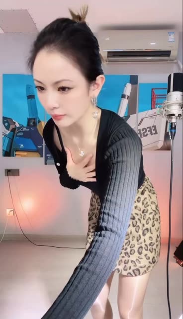 一只霸王兽还在直播吗？她的最新动态与消息-ACGAI艺图