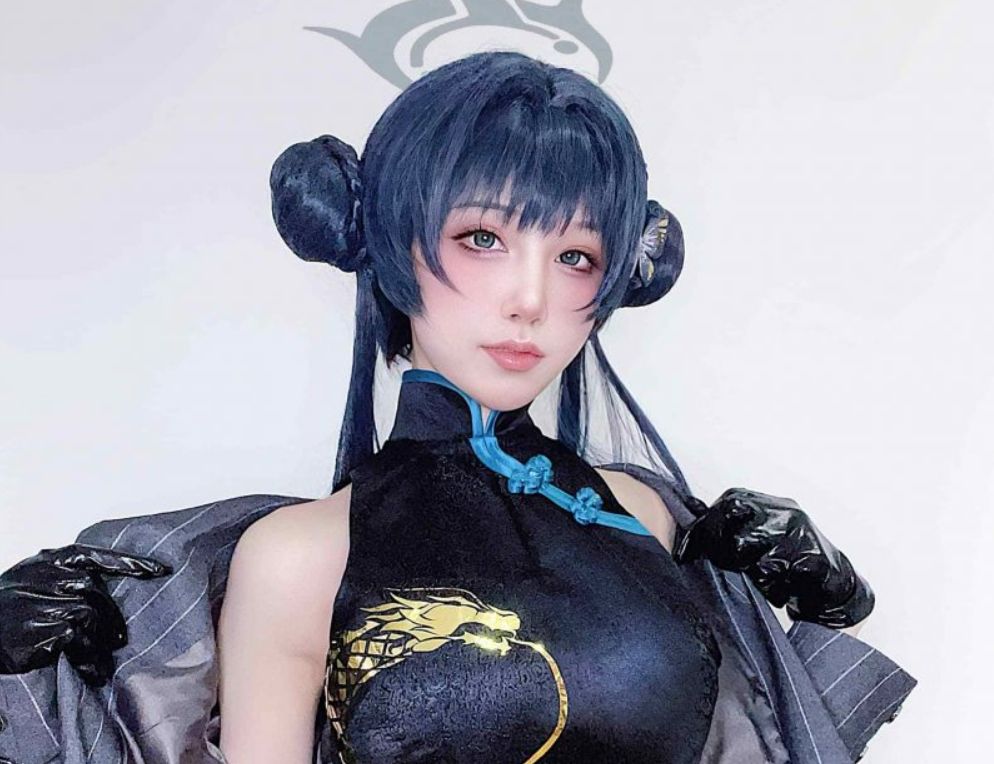 水淼Aqua精彩演绎Fantia，完美还原キサキ会长风采cos图集介绍-ACGAI艺图