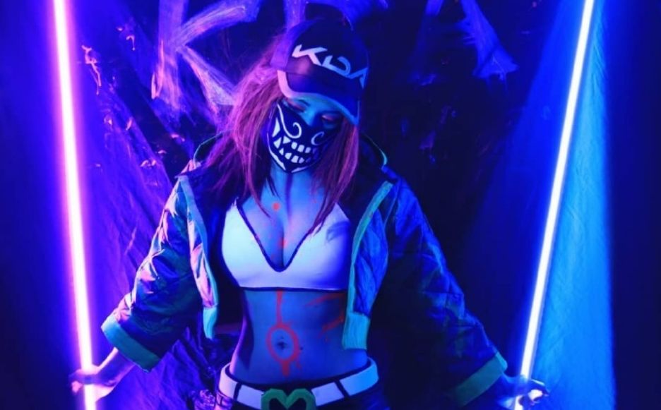 Azami San cosplay英雄联盟·阿卡丽KDA 图片介绍-ACGAI艺图