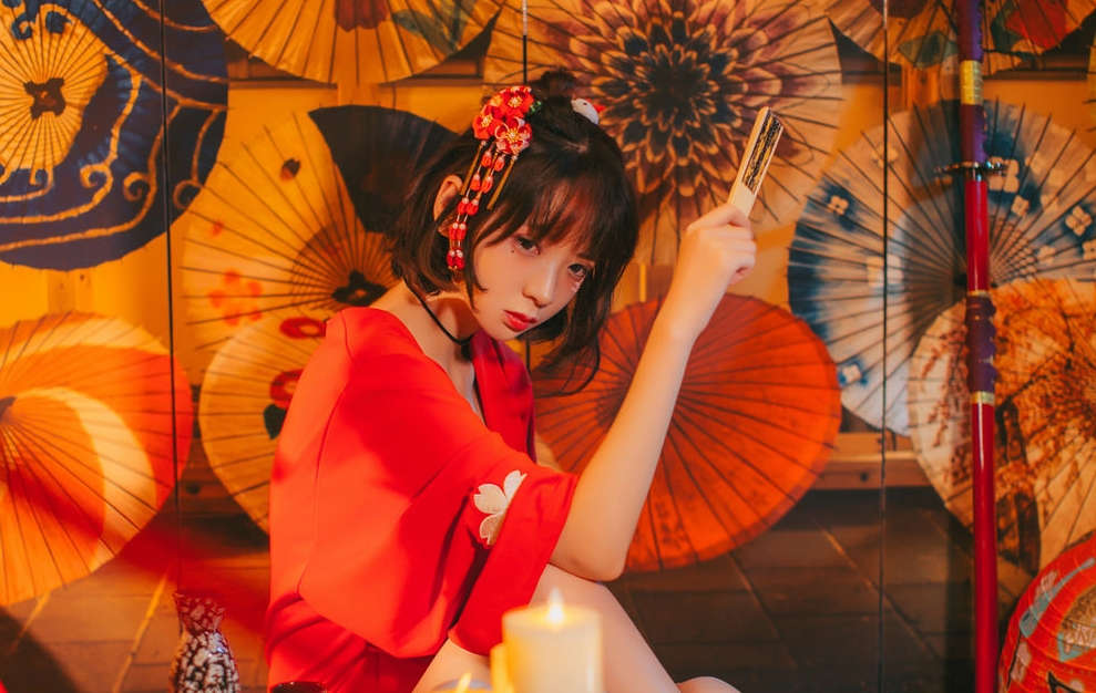 疯猫ss cosplay红色羽衣写真合集，华丽与动感，舞台上的明星风采-ACGAI艺图