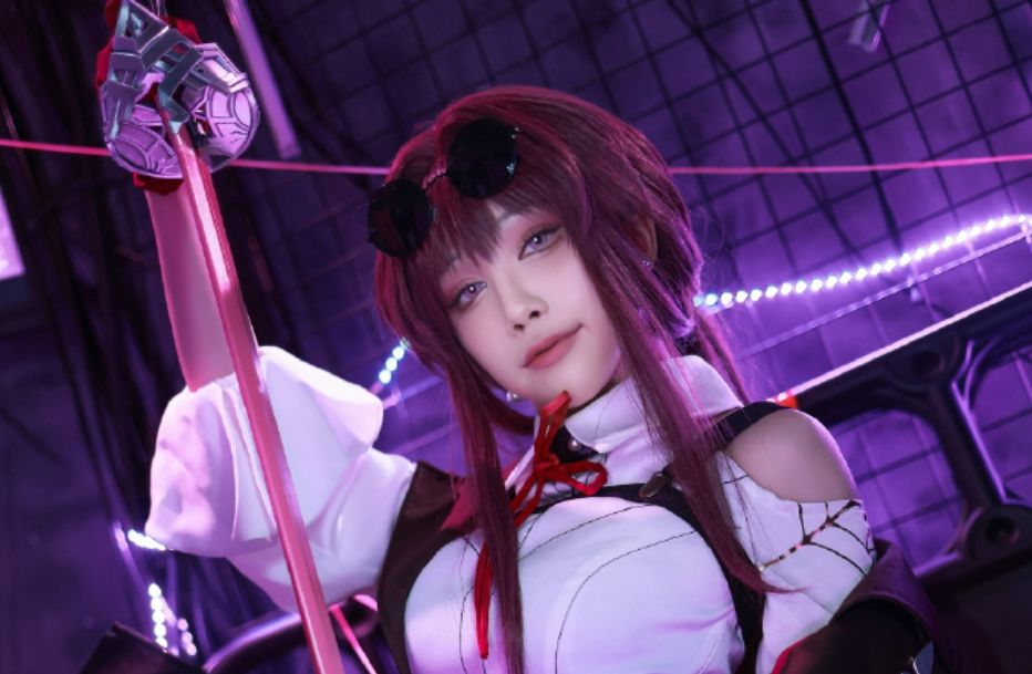 水淼Aqua演绎崩坏星穹铁道，重现卡芙卡的独特魅力cosplay图集-ACGAI艺图