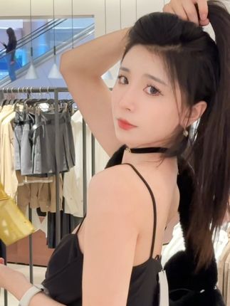 李嘉欣97身高体重揭秘，完美比例背后的健康秘诀-ACGAI艺图