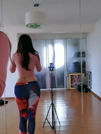 like娟儿的朋友圈视频分享，look into like娟’s life-ACGAI艺图