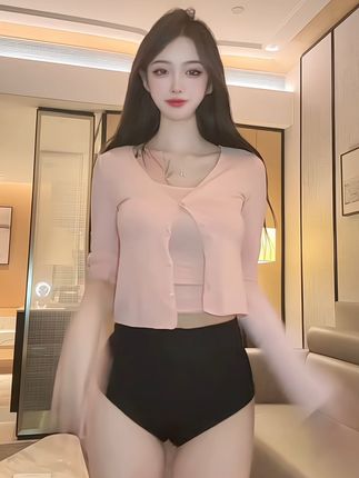 糊涂小Y最新直播回放，观看糊涂小Y直播中的高光瞬间-ACGAI艺图