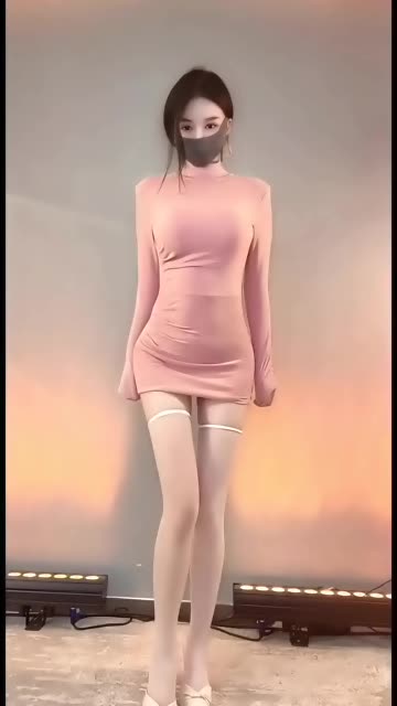 Bigo垚曦密码房热舞视频下载，一键获取她的精彩表演-ACGAI艺图
