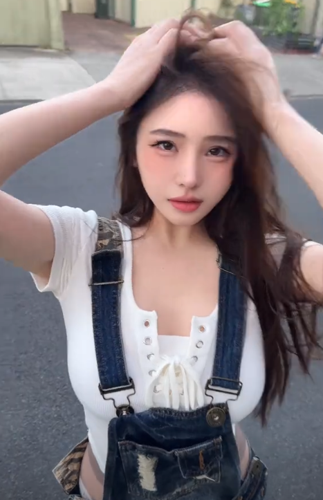 抖音无情近视眼与奔跑的晶骡子什么关系？-ACGAI艺图