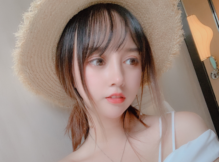 过期米线线喵全网图集作品，欧派身材太美了-ACGAI艺图