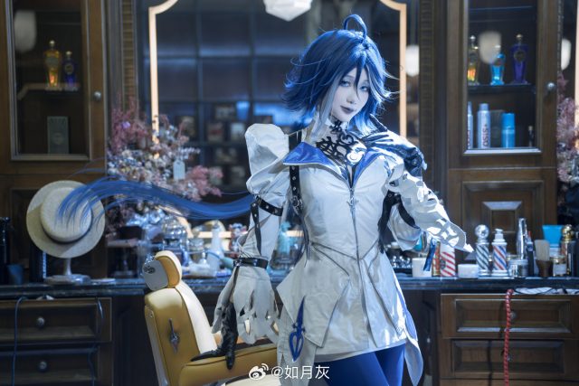 如月灰cos《无期迷途》阿黛拉，美到心跳加速的绝美魅力-ACGAI艺图