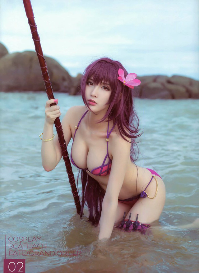 在下萝莉控ii的《Fate/Grand Order》斯卡哈COSPLAY，展现了性感与迷人-ACGAI艺图