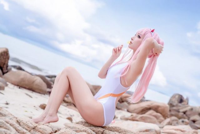 coser@小洮在《DARLING in the FRANXX》中化身“神秘少女”零二-ACGAI艺图