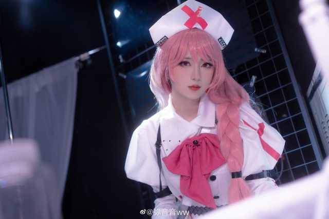 弥音音ww cos安妮护士，带你闯入《无期迷途》的神秘世界！-ACGAI艺图