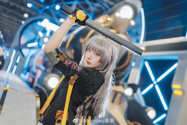 Momoko葵葵cos《崩坏：星穹铁道》开拓者·星，星辰闪耀英姿飒爽-ACGAI艺图