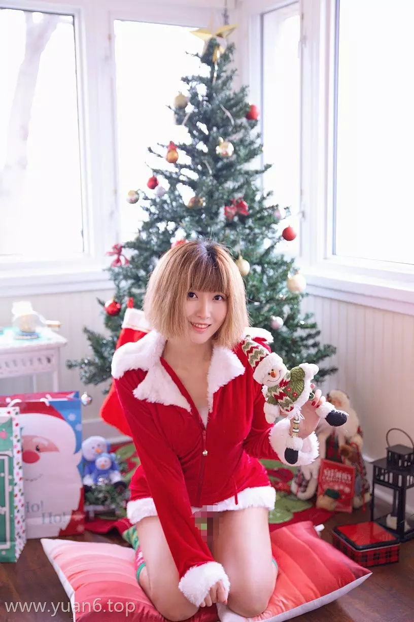 美图欣赏丨Coser_MissWarmJ-Free New Year Set[25P-150.6M]-ACGAI艺图