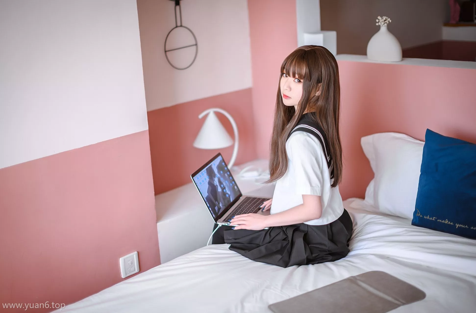 美图欣赏丨Coser是青水-JK制服[30P-512MB]-ACGAI艺图