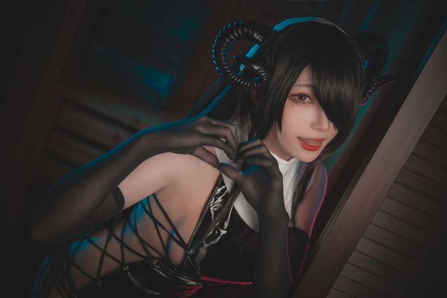 起司块wii cos 作品 | 起司块wii 化身性感的“魅魔修女”-ACGAI艺图