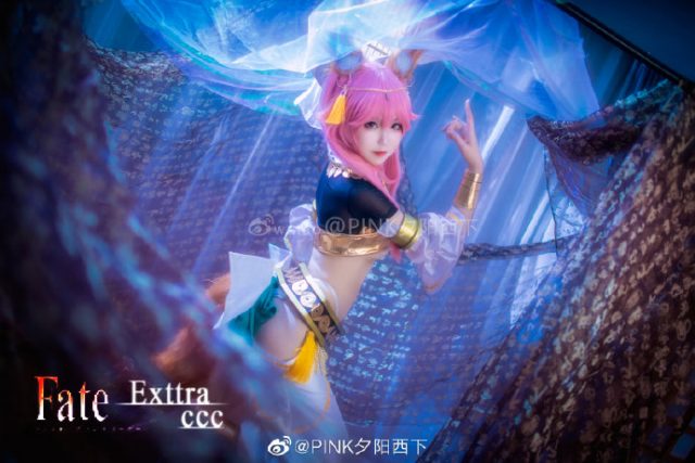 PINK夕阳西下cos《Fate/EXTRA》玉藻前，演绎梦幻“神话礼装”之美-ACGAI艺图