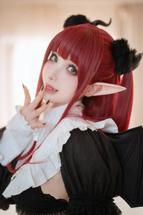 rioko凉凉子的梦魔利兹cos，精致的小恶魔-ACGAI艺图