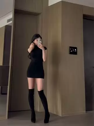 金希儿微密圈作品视频分享，迷人外貌与才华完美结合的韩国网红-ACGAI艺图
