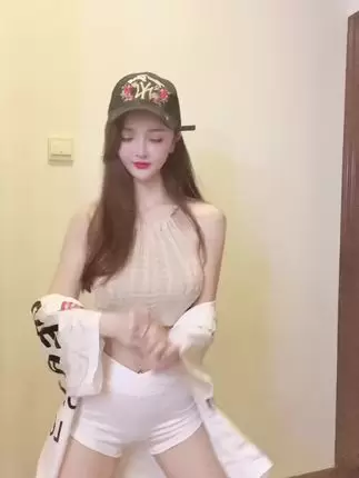 希希Gina的新抖音号是什么？追寻希希Gina的最新动态-ACGAI艺图